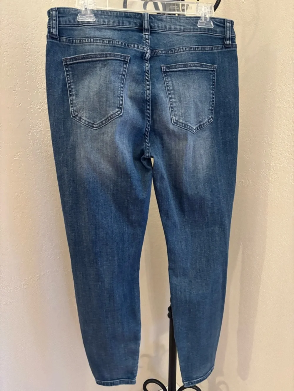 pistola‎ Distressed Indigo Jeans Zipper detail at ankles 💙Size 31
